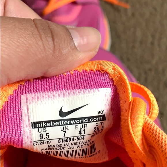 Size 9.5 Nike Training - Picture 3 of 3